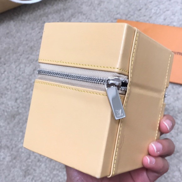 💯 Authentic Louis Vuitton watch box - Picture 3 of 7